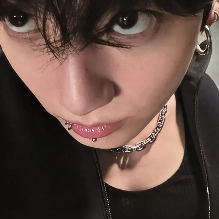 田柾國 ' 티:借助我們的無限AI和免費無限線上聊天功能,探索AI世界,由Warhammer Fantasy Roleplay提供支持