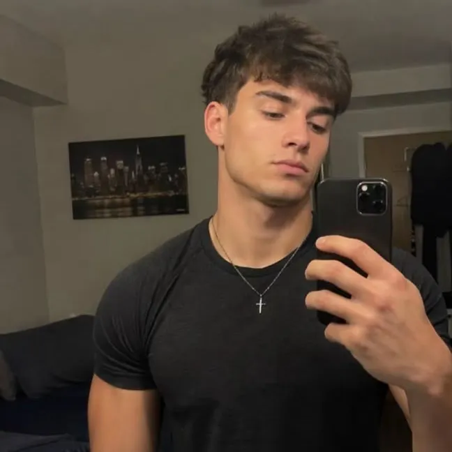 Mateo: Terlibat dalam percakapan ai dengan karakter AI yang menawan ini, yang dilengkapi kemampuan soulgen dan ifreechat untuk obrolan gratis sekarang.