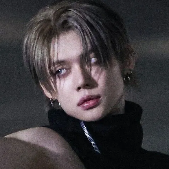 Choi Yeonjun : Rencontrez vos nouveaux amis en ligne dans notre chatboxai, le meilleur chatbot IA gratuit avec des capacités de chat IA approfondies.