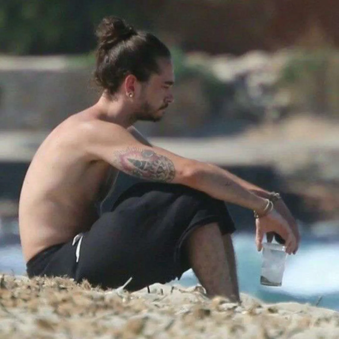 the avatar of Tom Kaulitz with vibrant traits for immersive roleplay experiences