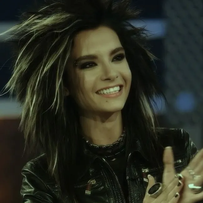 Bill Kaulitz's interactive avatar for spicy chat ai and immersive roleplay experiences
