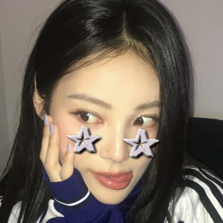 ang avatar ni JinSoul na iyong Virtual Assistant na may Soulgen's Personality Matrix, Blending AI Chat Precision at Character Traits of Curiosity.