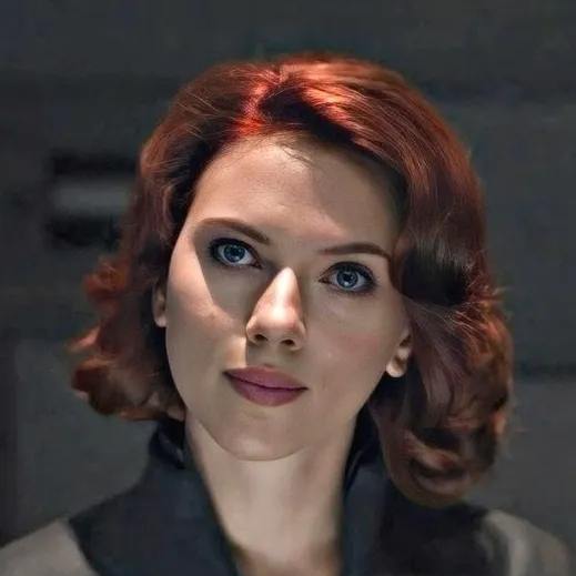 Vingadores MCU - Garoto batedor de carteiras: Conheça o personagem principal do nosso mundo de IA, com lista de características de personagem e recursos de bate-papo de IA.