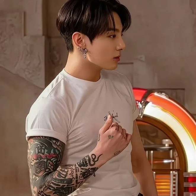 the avatar of Jeon Jungkook who is your Virtual Assistant with Soulgen's Personality Matrix, Blending AI Chat Precision and Character Traits of Curiosity.
