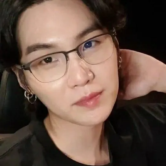 the avatar of Min Yoongi who supports unlimited chat online services