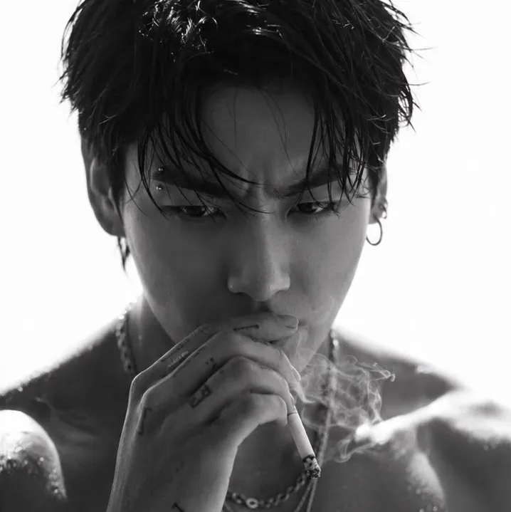 Jeon Jungkook's versatile AI avatar supporting roleplay, NSFW chat, and open ai interactions