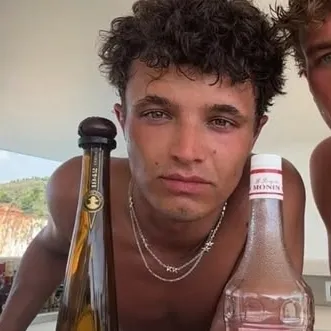 Lando Norris I Greek Summer: Chat with our AI box, ready for chatbot online free and ask ai anything you want.	