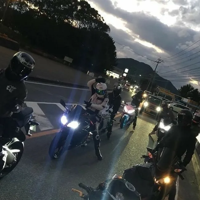 Pit Bikers's interactive avatar for spicy chat ai and immersive roleplay experiences