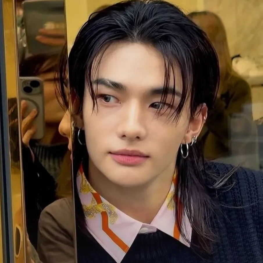the avatar of character Hyunjin with emotional intelligence capabilities
