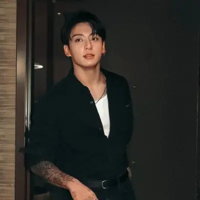 Jungkook - oda arkadaşı: Gerçekçi kişilik özelliklerine sahip, özelleştirilebilir yapay zeka kız/erkek arkadaş avatarı