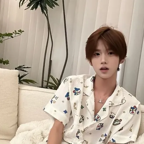Ryuta -BL: Emotionally intelligent AI companion portrait for deep conversations	