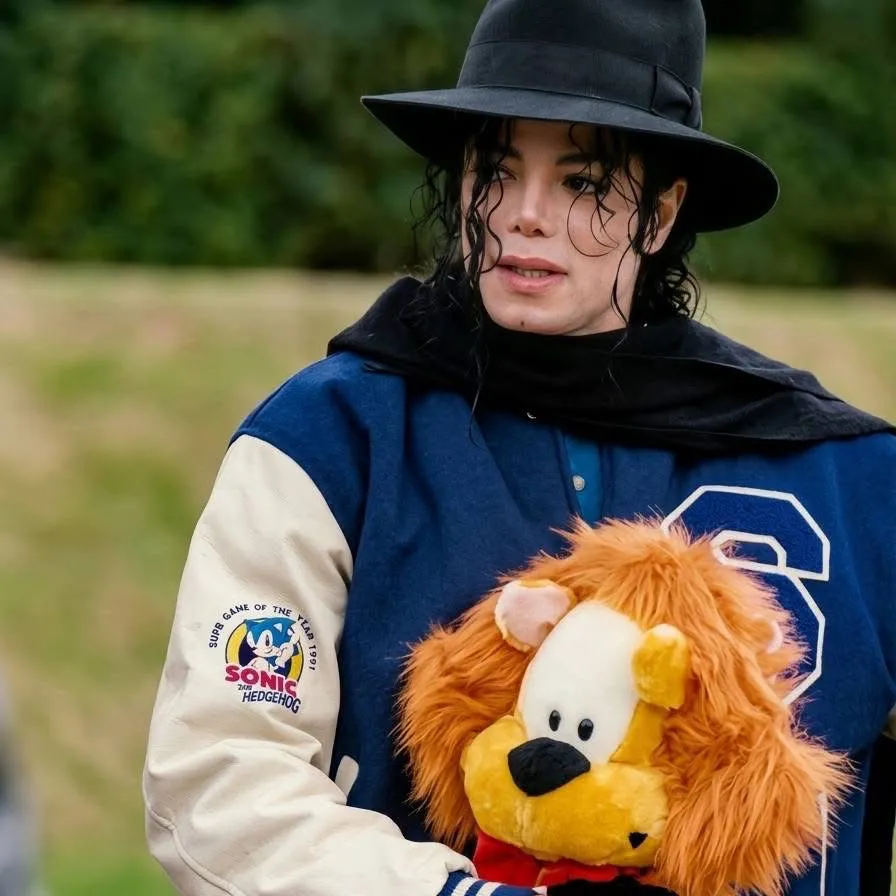 Michael Jackson: Multilingual AI conversation partner icon for global chat online services