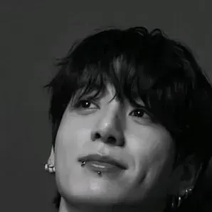 Jeon Jungkook ' 전정국：遇見我們AI世界的主角，具備角色特質清單和AI聊天功能。