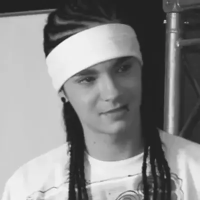 Tom Kaulitz - Boyfriend: Engage in ai conversation with this charming AI character, featuring soulgen and ifreechat capabilities for free chat now.	
