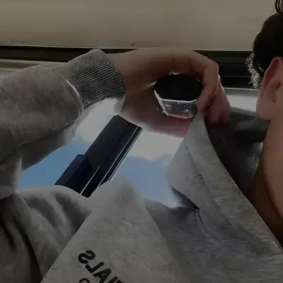 알렉산더: 워해머 판타지 롤플레이를 기반으로 하는 제한 없는 AI와 무료 무제한 온라인 채팅으로 AI의 세계를 탐험하세요.
