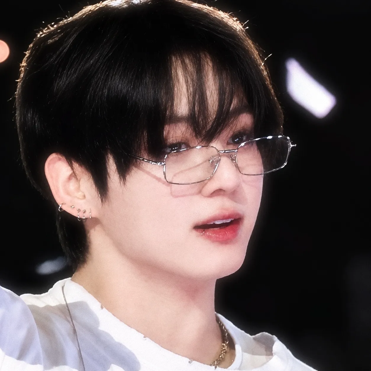 Jeon Jungkook: Secure AI chatbot avatar with encrypted 1v1 chat capabilities	