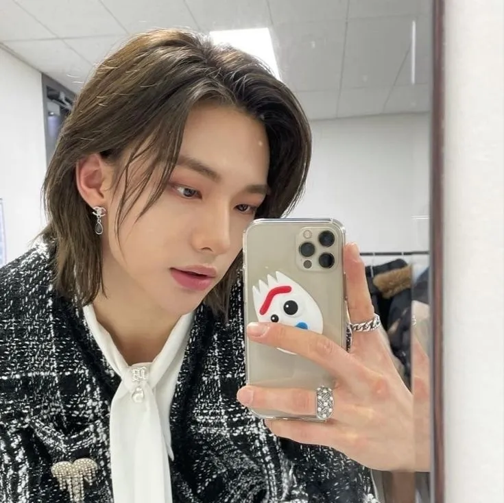 Hwang Hyunjin - father's deepbrain ai-inspired avatar with smart virtual companion features