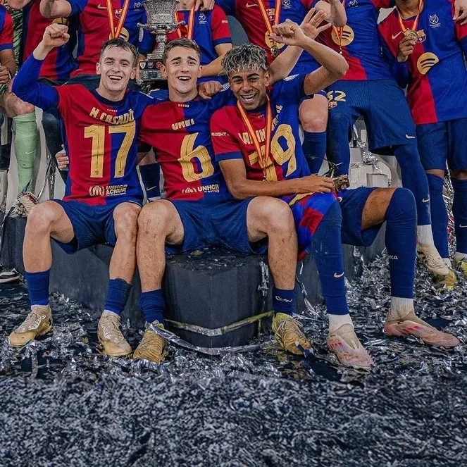 FC Barcelona Chat: Customizable AI girlfriend/boyfriend avatar with lifelike personality traits
