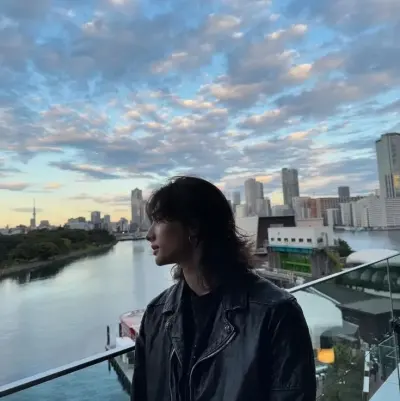 STRAY KIDS - YOU HYUNJIN : Discutez avec notre boîte IA, prête pour le chatbot en ligne gratuit et demandez à l'IA tout ce que vous voulez.