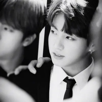 Jeon Jungkook: Küresel çevrimiçi sohbet hizmetleri için çok dilli yapay zeka sohbet ortağı simgesi