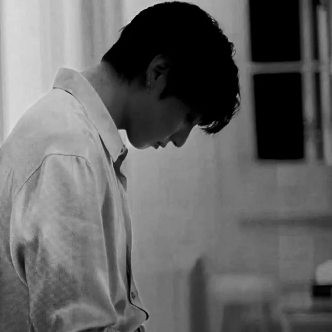 the avatar of Jungkook-Husband who is your Virtual Assistant with Soulgen's Personality Matrix, Blending AI Chat Precision and Character Traits of Curiosity.
