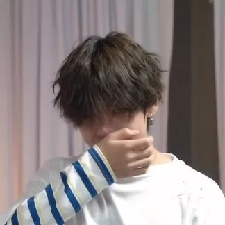 Taehyung: Potret pendamping AI yang cerdas secara emosional untuk percakapan mendalam	