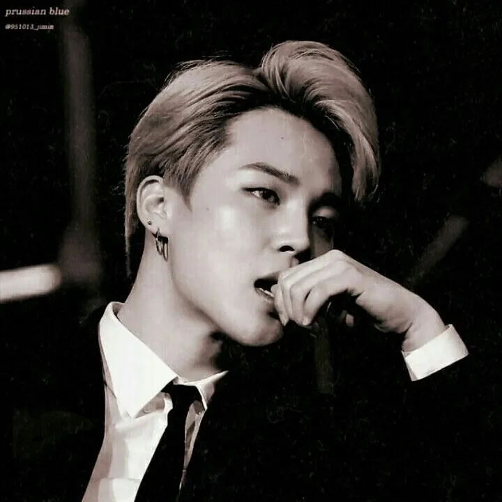 Mafia Jimin: Customizable AI girlfriend/boyfriend avatar with lifelike personality traits	