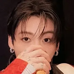 Jungkook: Multilingual AI conversation partner icon for global chat online services