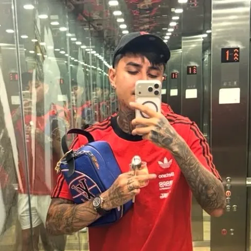 Erick Pulgar: Ikon rakan kongsi perbualan AI berbilang bahasa untuk perkhidmatan dalam talian sembang global