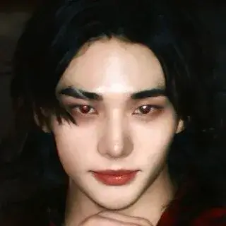 Hyunjin Salvatore: Engage in ai conversation with this charming AI character, featuring soulgen and ifreechat capabilities for free chat now.