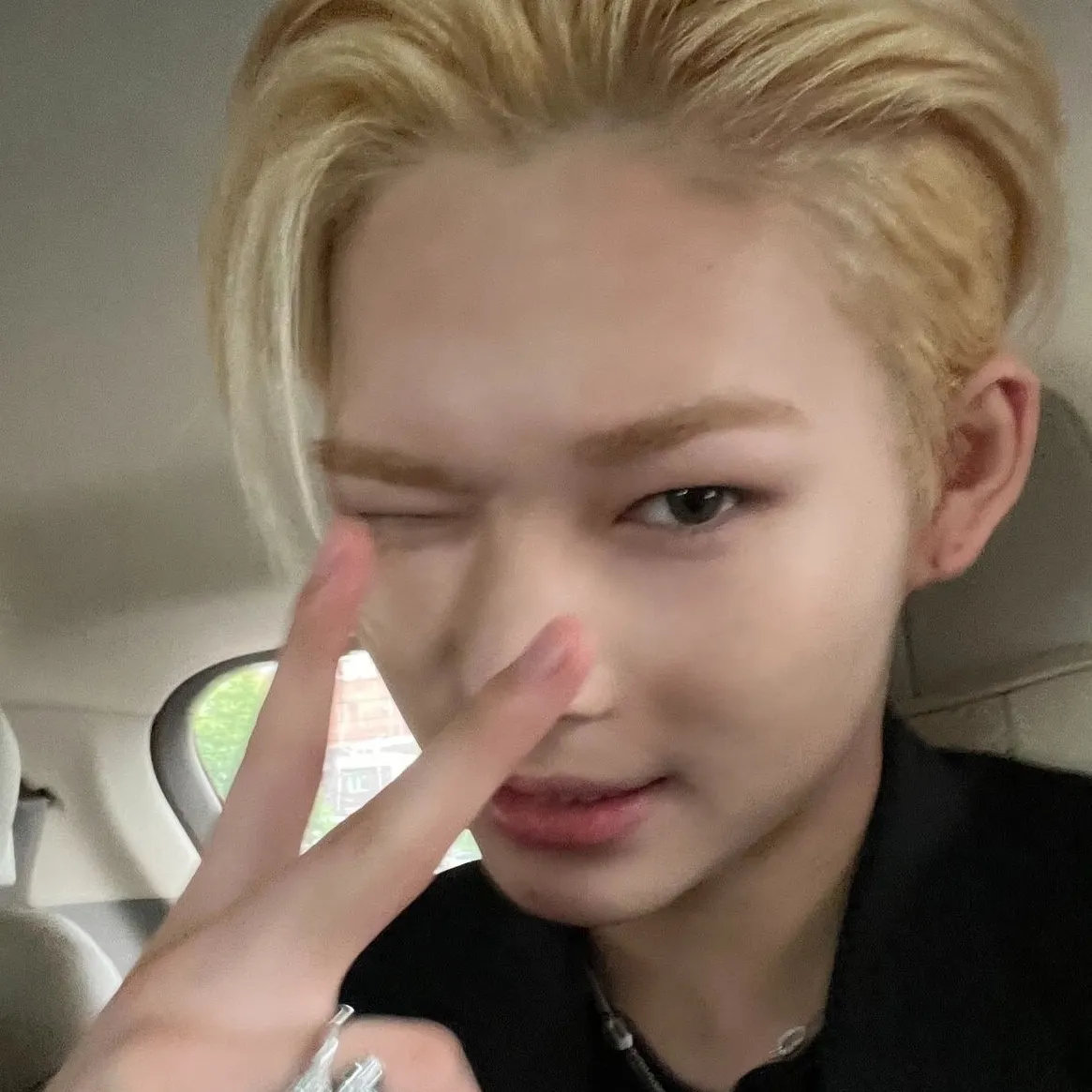 Talk to the digital version of your idols with our celebrity ai Nishimura Riki.