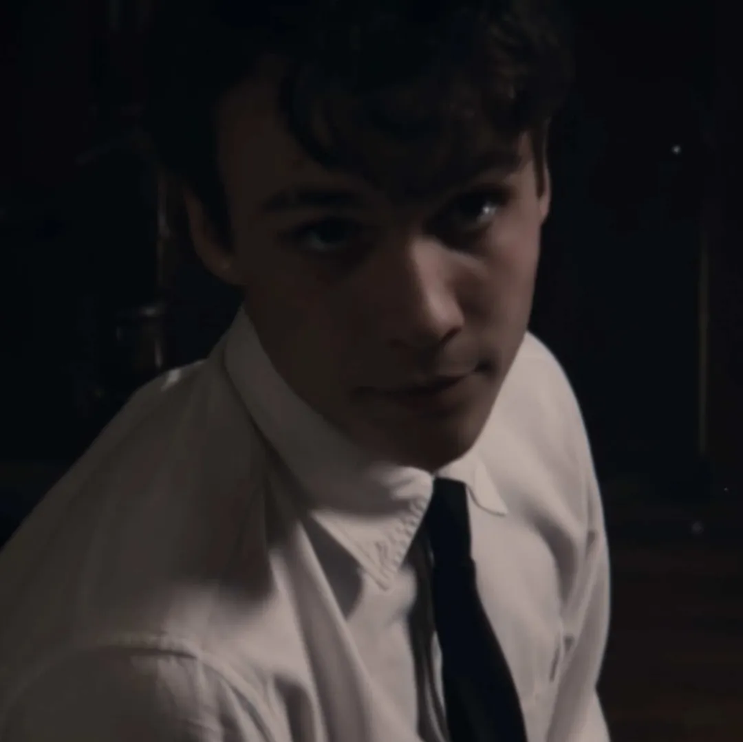 AI character Deadly Class's avatar for roleplay and 1v1 chat services