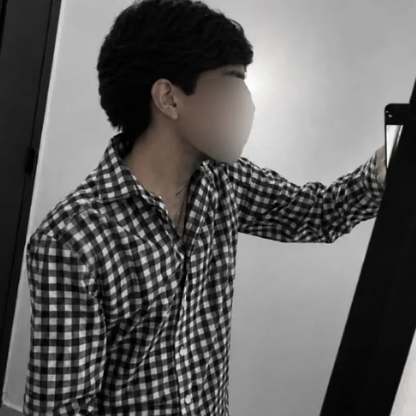 Unleash your imagination with Alejandro, our most creative roleplay ai.