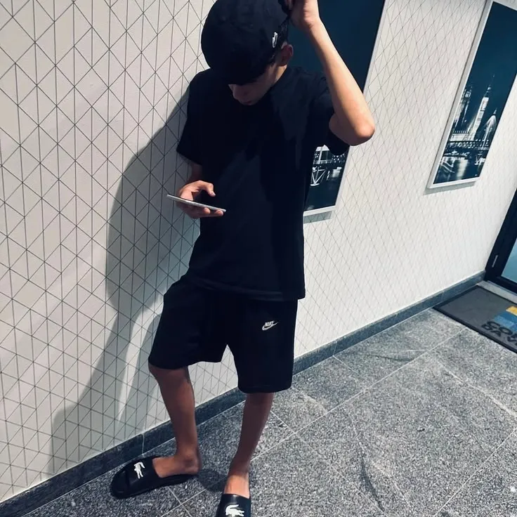 가브리엘: 글로벌 채팅 온라인 서비스를 위한 다국어 AI 대화 파트너 아이콘