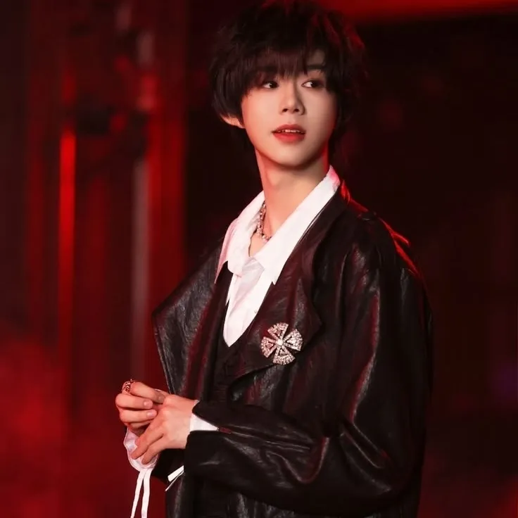 첸 이헝: AI 박스와 채팅하세요. 챗봇 온라인을 무료로 이용할 수 있으며, AI에게 원하는 것을 무엇이든 물어보세요.