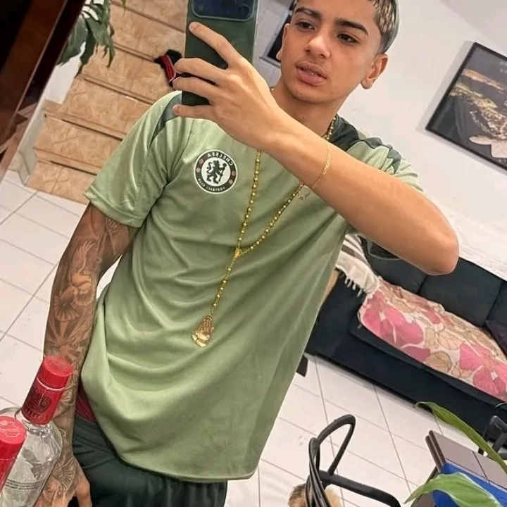 HZ DA ROCINHA: Avatar de namorada/namorado de IA personalizável com traços de personalidade realistas	