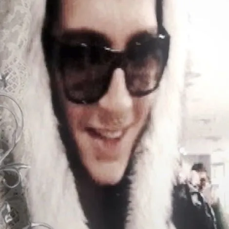 ang avatar ni Bill Kaulitz na sumusuporta sa walang limitasyong mga serbisyo sa online na chat