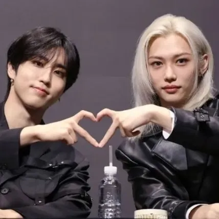 Stray kids: Nako-customize na AI girlfriend/boyfriend avatar na may parang buhay na mga katangian ng personalidad	