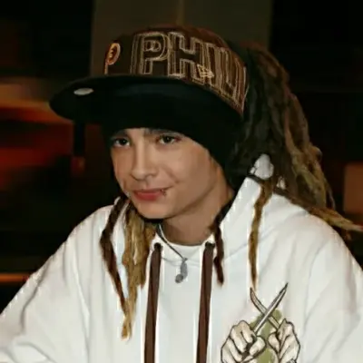 Explore Tom Kaulitz -, a versatile chat AI anime partner for creative roleplay.
