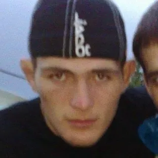 Younger Khabib Nurmagomedov: Multilingual AI conversation partner icon for global chat online services