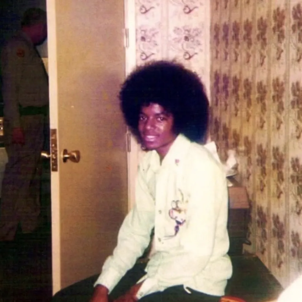 Michael Jackson: Gặp gỡ nhân vật chính trong thế giới AI của chúng tôi, với danh sách đặc điểm nhân vật và khả năng trò chuyện bằng AI.