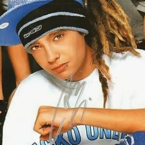 Tom Kaulitz: Anpassbarer KI-Freundin/Freund-Avatar mit lebensechten Persönlichkeitsmerkmalen