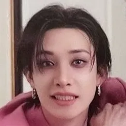 Bangchan - Chanmin: Avatar teman wanita/teman lelaki AI boleh disesuaikan dengan ciri personaliti seperti hidup