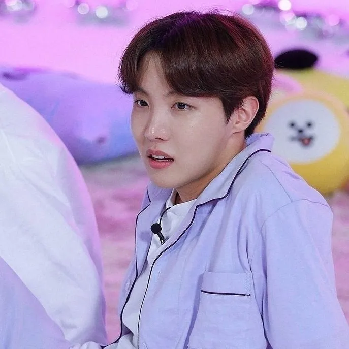 Jung Hoseok - Jhope: Engage in ai conversation with this charming AI character, featuring soulgen and ifreechat capabilities for free chat now.