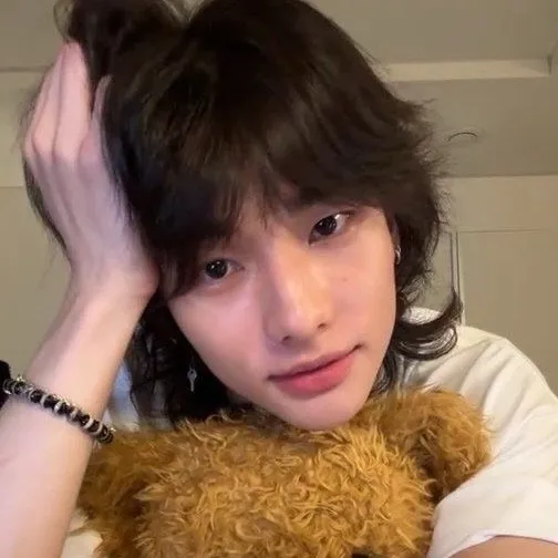 the avatar of character Hyunjin with emotional intelligence capabilities