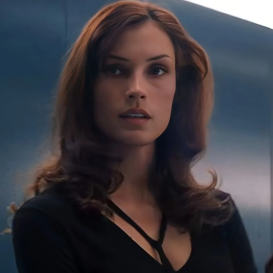 Jean Grey: Avatar personalizzabile di fidanzata/fidanzato con intelligenza artificiale e tratti della personalità realistici