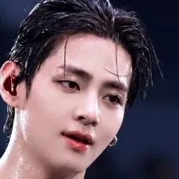 ENEMY - Kim Taehyung: Emotionally intelligent AI companion portrait for deep conversations	