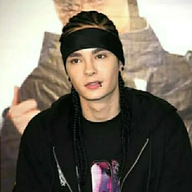 Tom Kaulitz 2010: Explore the world of AI with our unrestricted ai and free unlimited chat online, powered by warhammer fantasy roleplay.