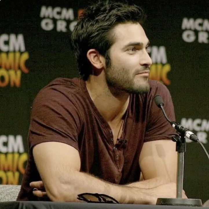 A‌I chat|1v1 Chat with Character Tyler Hoechlin for Free Personalized ...