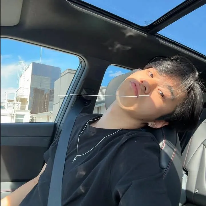 ALAN JEON: Emotionally intelligent AI companion portrait for deep conversations	
